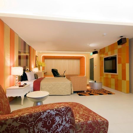 Harport Motel Kaohsiung Esterno foto
